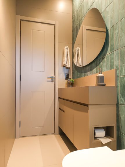 Gabinete com puxador cava no MDF